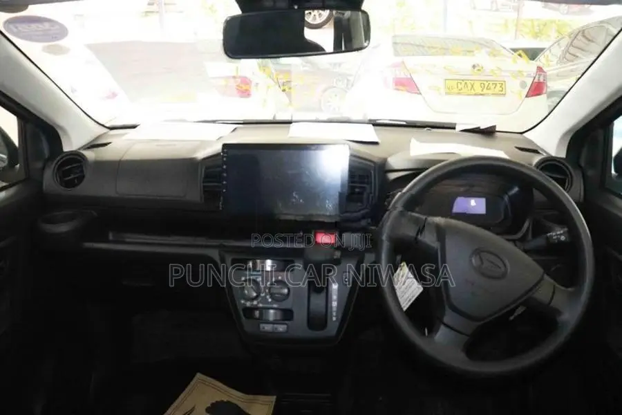 Daihatsu Mira 2025
