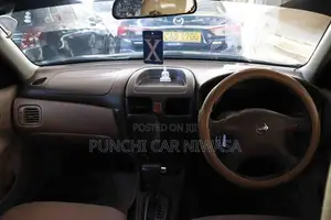 Nissan N 16 2010