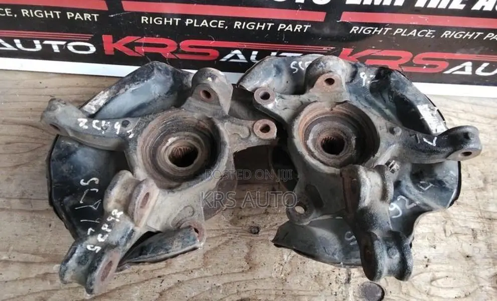 Toyota Belta SCP 92 Front Hub