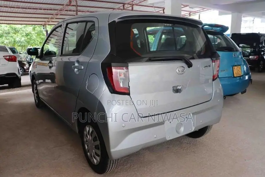 Daihatsu Mira 2025