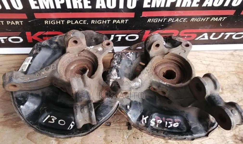 Suzuki Alto HA 23 S Front Hub