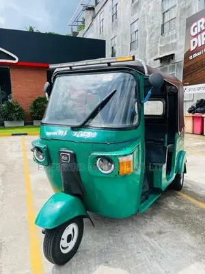 Bajaj RE 2013