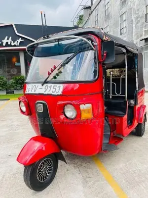 Bajaj RE 2012