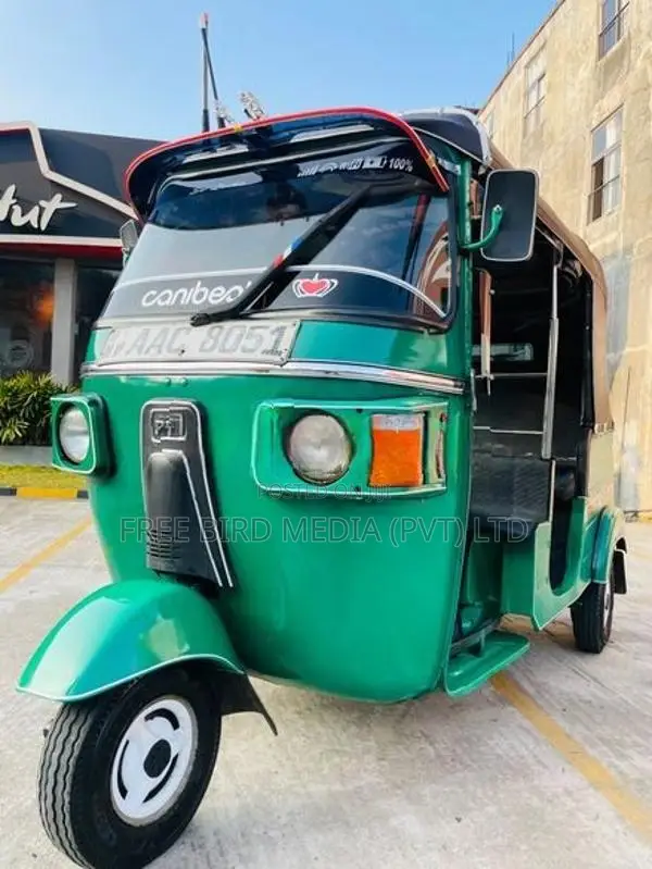 Bajaj RE 2013
