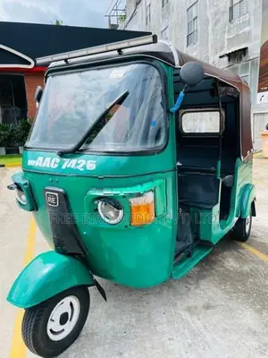 Bajaj RE 2013