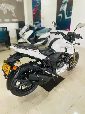 TVS Apache RTR 200 2017