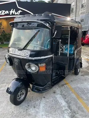 Bajaj RE 2010