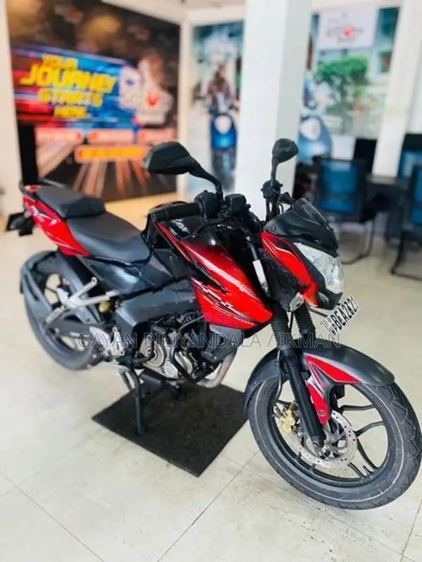 Bajaj Pulsar 150 NS 2016