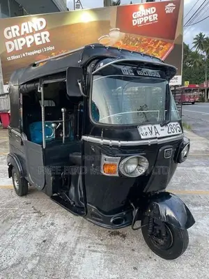 Bajaj RE 2010