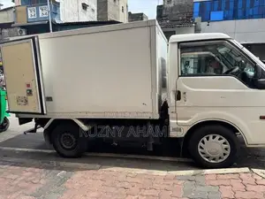 Mazda Bongo 2017