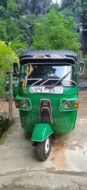 Bajaj RE 4 Stroke 2011