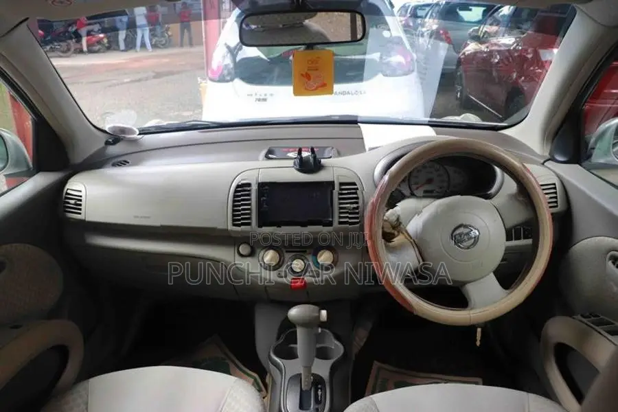 Nissan March AK12 2007