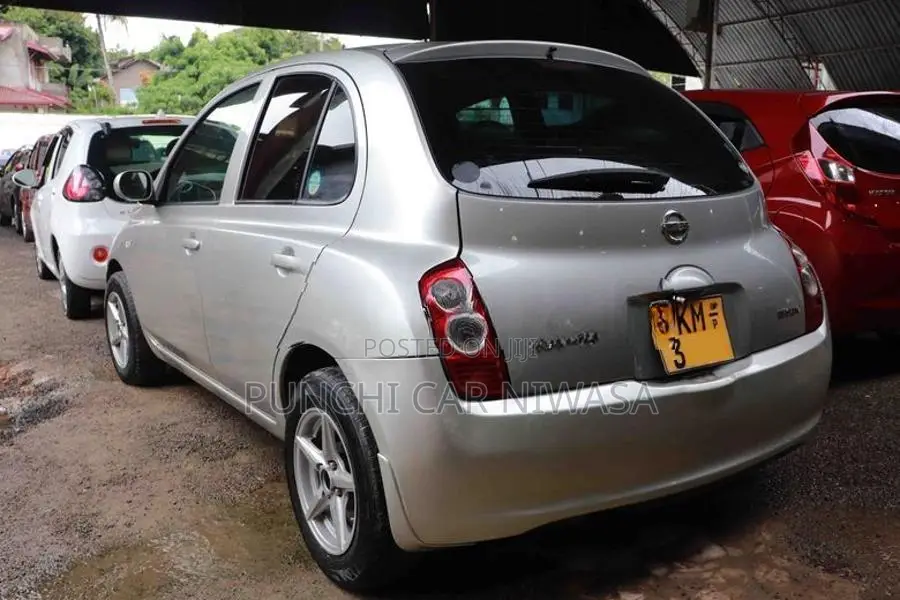 Nissan March AK12 2007
