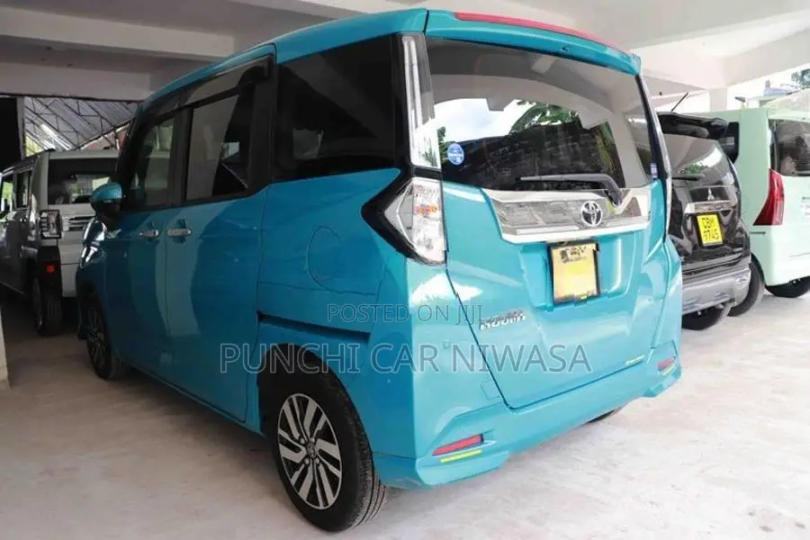 Toyota Roomy 2023