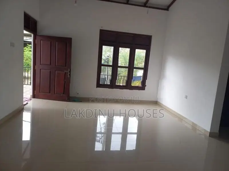 House for sale in borelesgamuwa