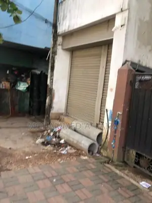 Commercial Building For Rent in Grandpas Road Colombo.14