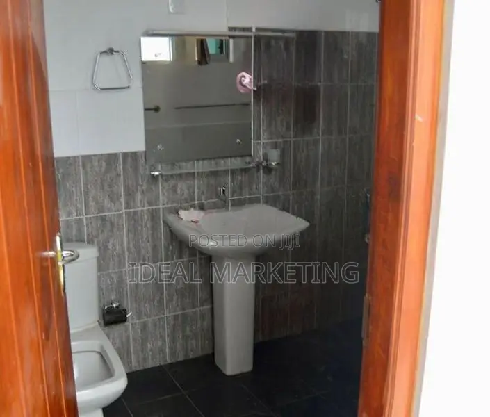 Dehiwala - Spacious House for Rent