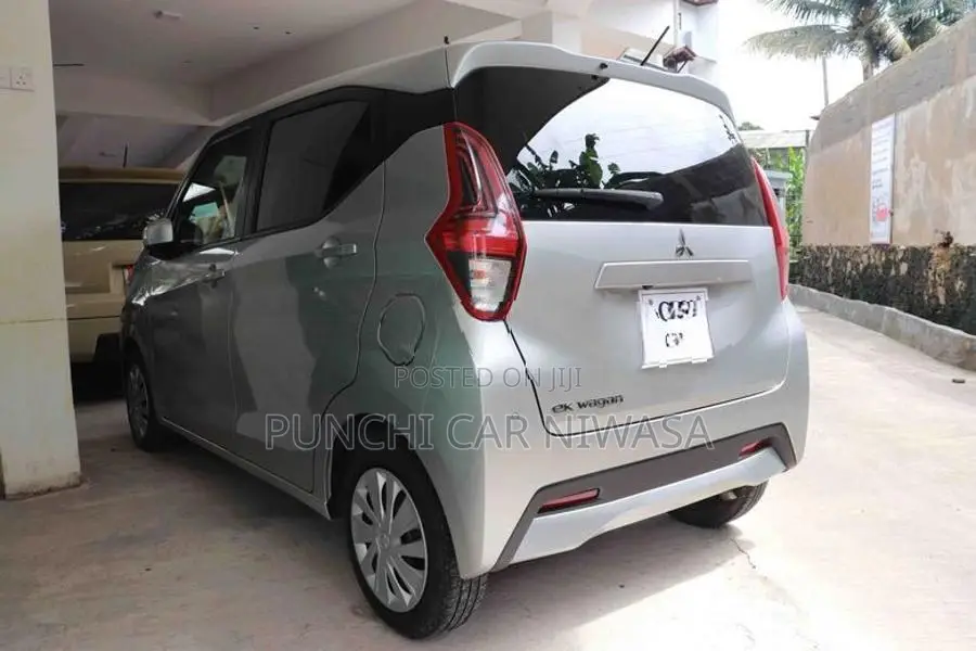 Mitsubishi eK Wagon 2023
