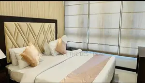 TRI-ZEN : 2-BR (775 SQFT) LUXURY APARTMENT FOR RENT IN COLOMBO 02