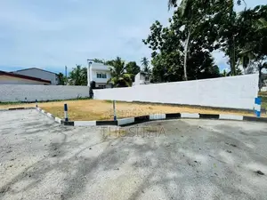 Land Plot for Sale in Wattala Mahabage