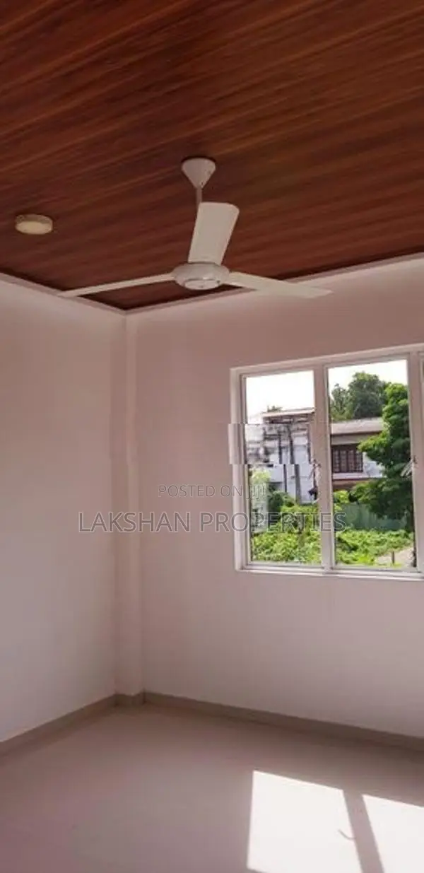 Two Storey House for Sale in Boralesgamuwa Werahera