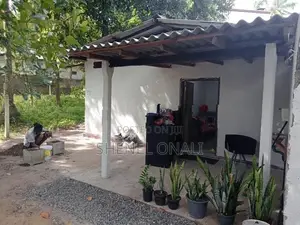 Land with House for Sale Kadawatha