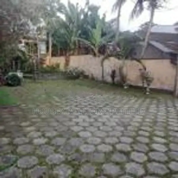 Two-Storey House – Off Pagoda Road, Nugegoda