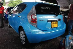 Toyota Aqua S GREDE 2013