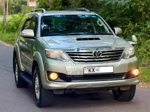 Toyota Fortuner 3.0L D-4D Diesel 2013