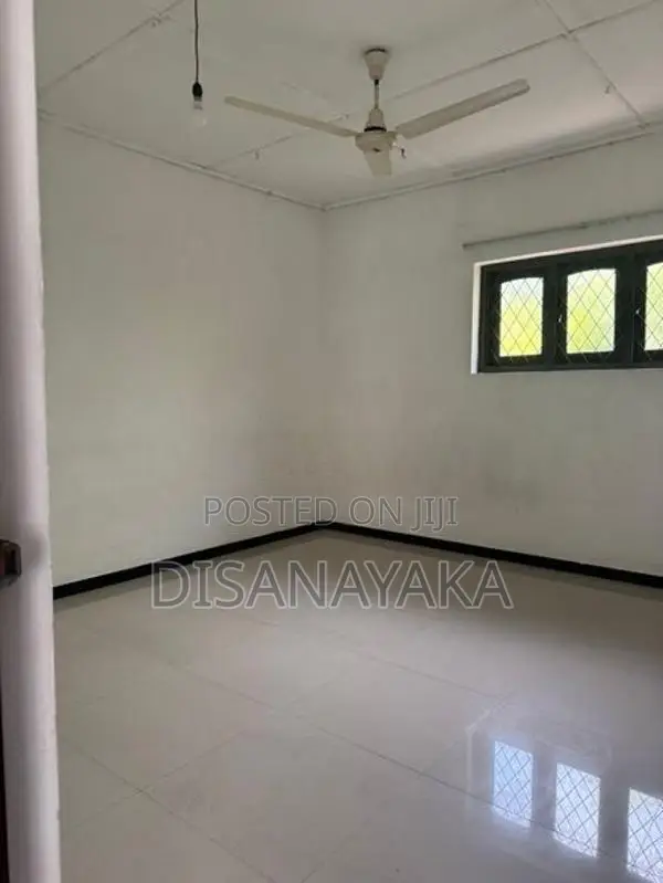 Single Storey House for Sale in Rajagiriya Ds1755