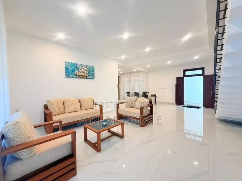 Brand New 3 Storey House for Sale in Neelamahara Road Boralesgamuwa