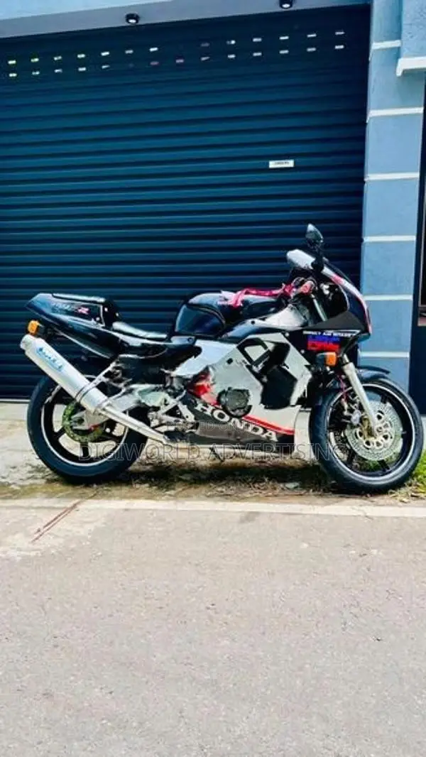 Honda CBR MC