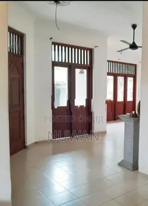 ( BAR4192) 2 STORIED STAND ALONE HOUSE IN BATTARAMULLA