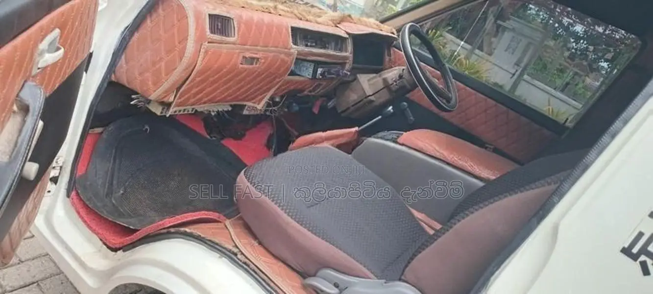 Nissan Vanette 1982