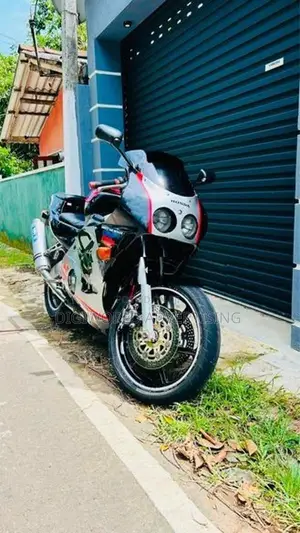 Honda CBR MC