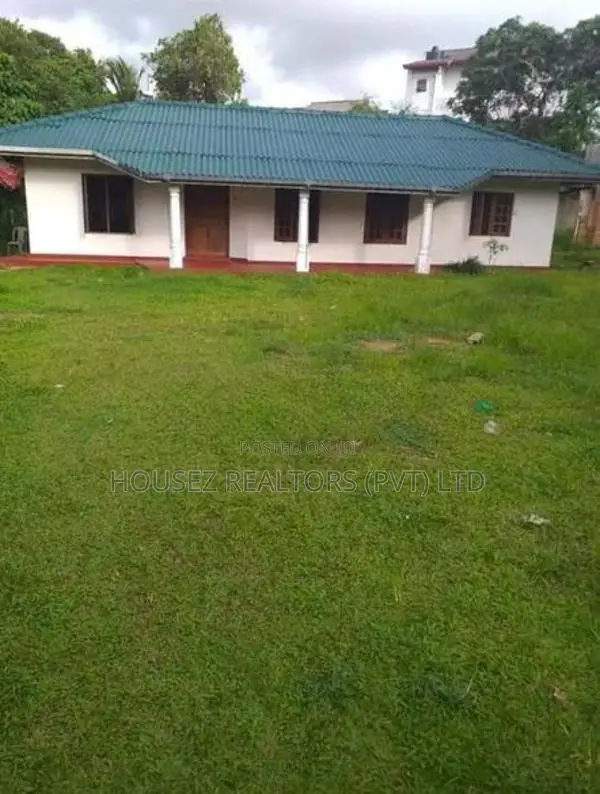 Valuable Land with Old House for Sale – Maharagama