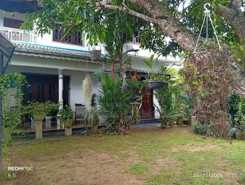කුරුණෑගල මීගමු පාර අලුත් මල්කඩුවාව අංගසම්පූර්ණ දෙමහල් නිවස විකිණීමට