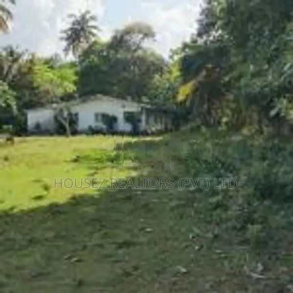 For Sale Historic Sir Arthur C Clarkee Base Camp Property | Hikkaduwa