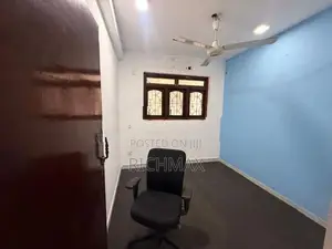 2nd floor office space for rent in Colombo 03