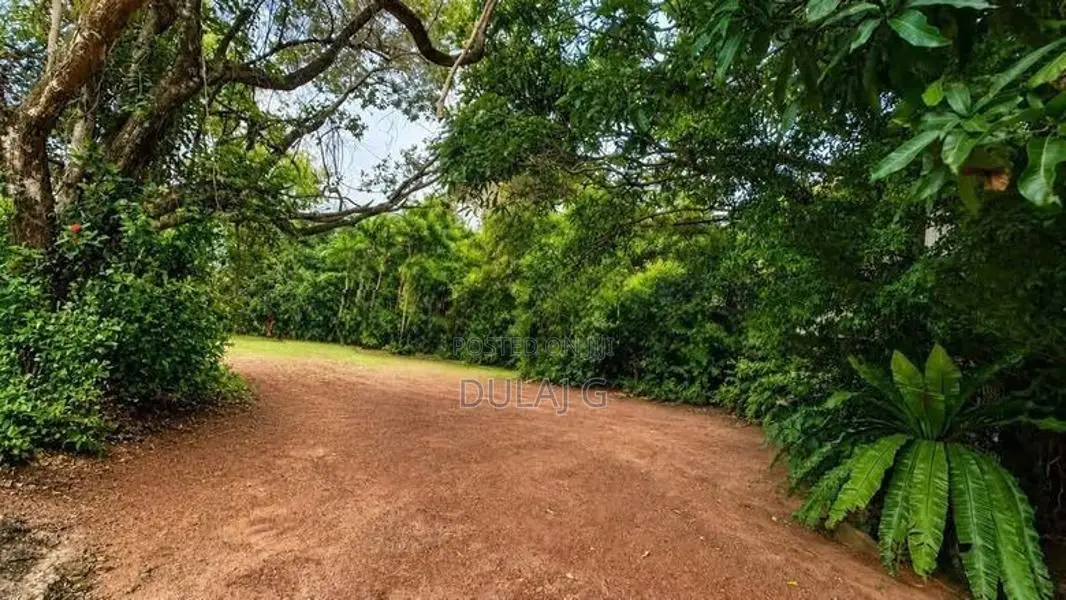 Land for Sale in Kalubowila Dehiwala