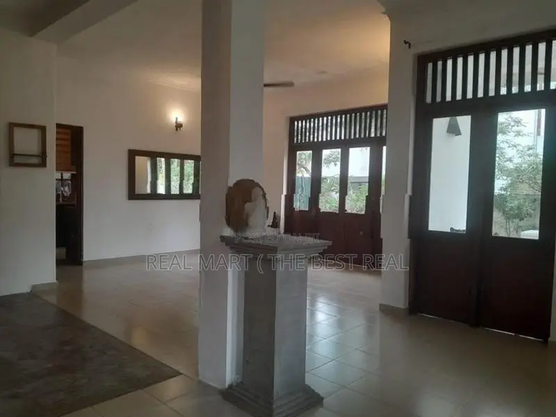 BATTARAMULLA : 4-BR (12P) PRIME 2-STORY HOUSE FOR RENT IN SUBUTHIPURA