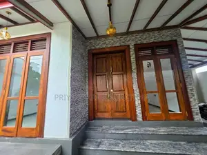 වාස්තු විද්‍යානුකූලව ඉදිකළ අලංකාර අලුත්ම නිවස විකිනීමට - කහතුඩුව