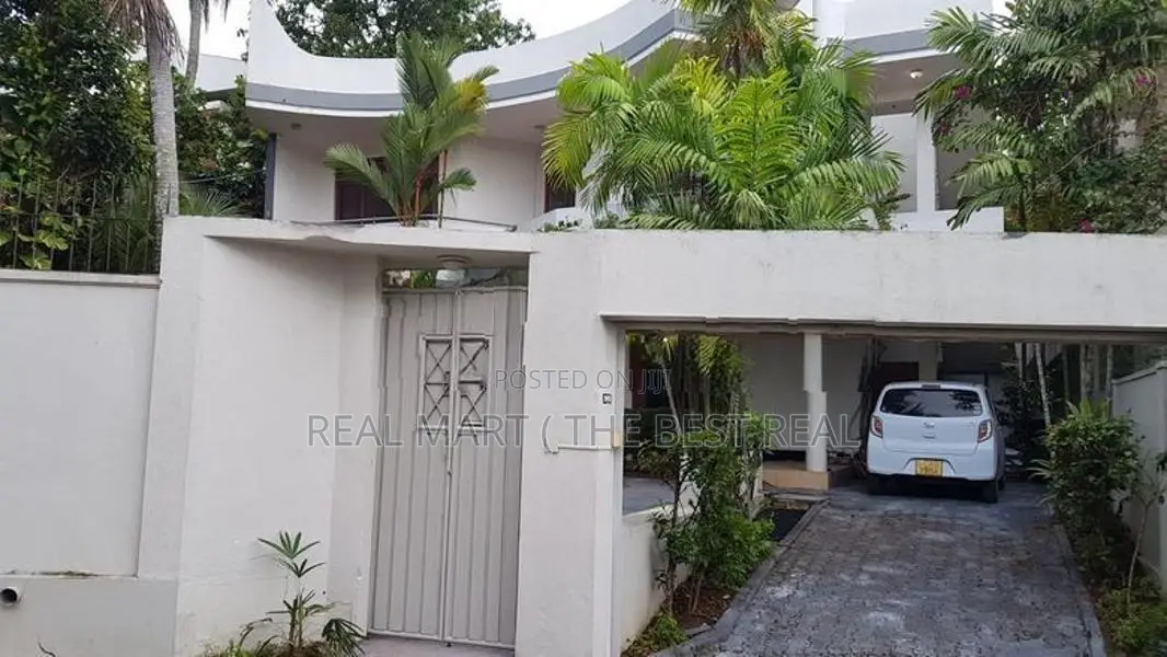 BATTARAMULLA : 5-BR (20P) PRIME HOUSE FOR RENT
