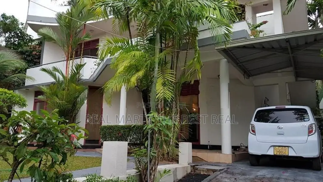 BATTARAMULLA : 5-BR (20P) PRIME HOUSE FOR RENT