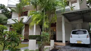 BATTARAMULLA : 5-BR (20P) PRIME HOUSE FOR RENT