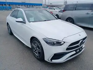 Mercedes Benz C200 AMGLine premium 2025