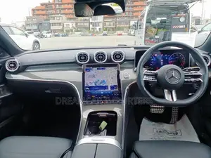Mercedes Benz C200 AMGLine premium 2025