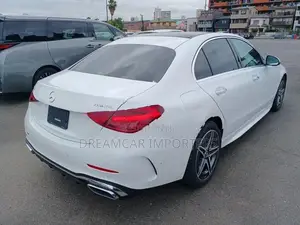 Mercedes Benz C200 AMGLine premium 2025