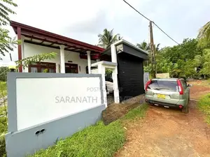 Modern Well Design House in Millawa Homagama