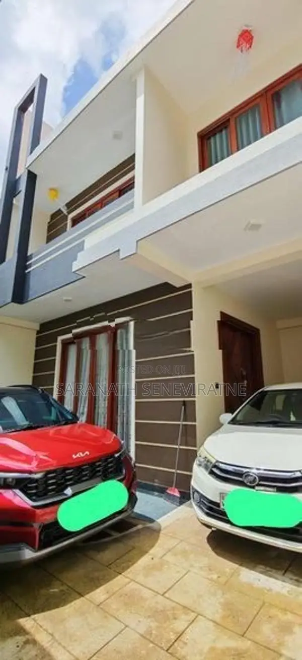 Luxury House in Pepiliyana Kohuwala